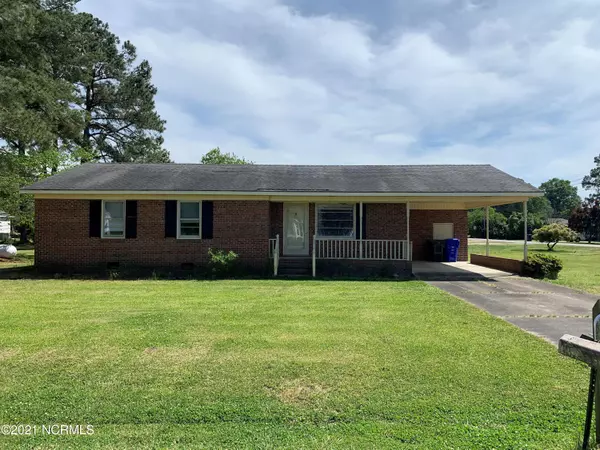 500 Fairfax Street, Clinton, NC 28328