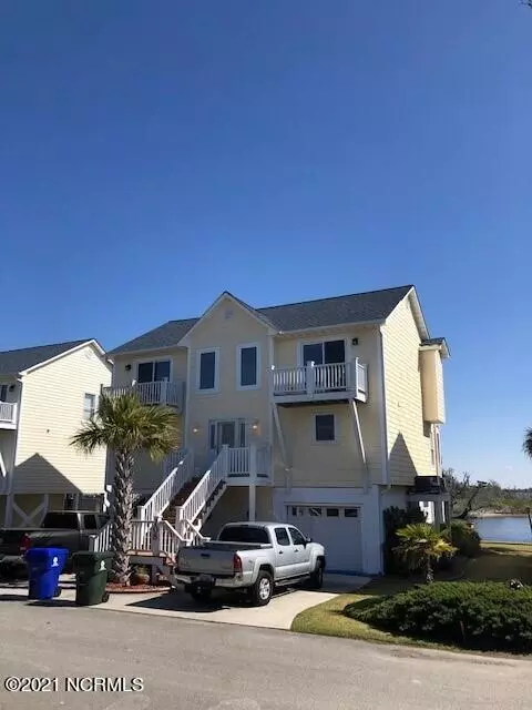 708 Roland AVE,  Surf City,  NC 28445