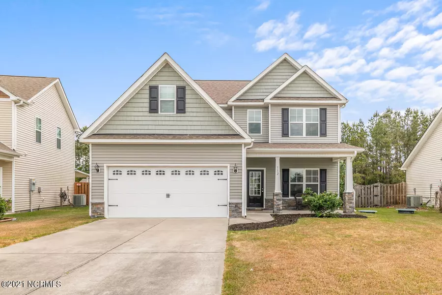 112 Saw Grass DR, Maple Hill, NC 28454