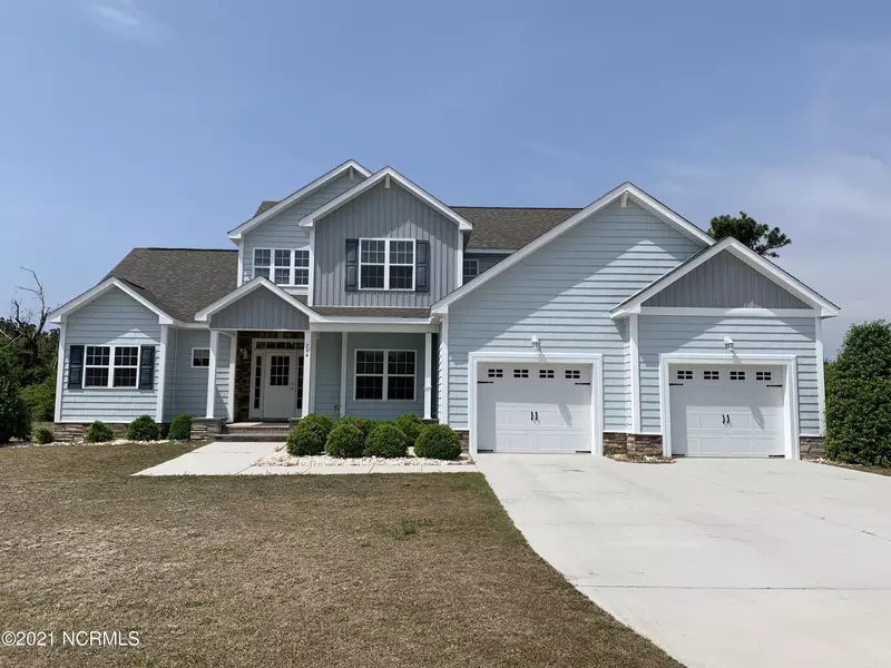 704 Camp View CT, Newport, NC 28570