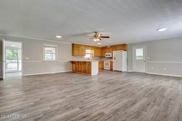 Hampstead, NC 28443,105 Pond View LN