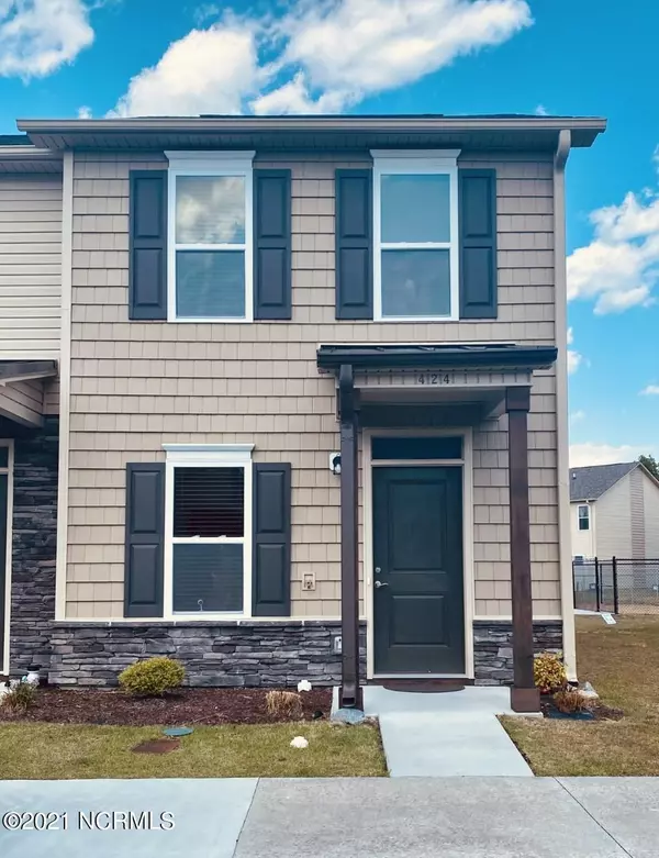 424 Sullivan Loop RD, Midway Park, NC 28544