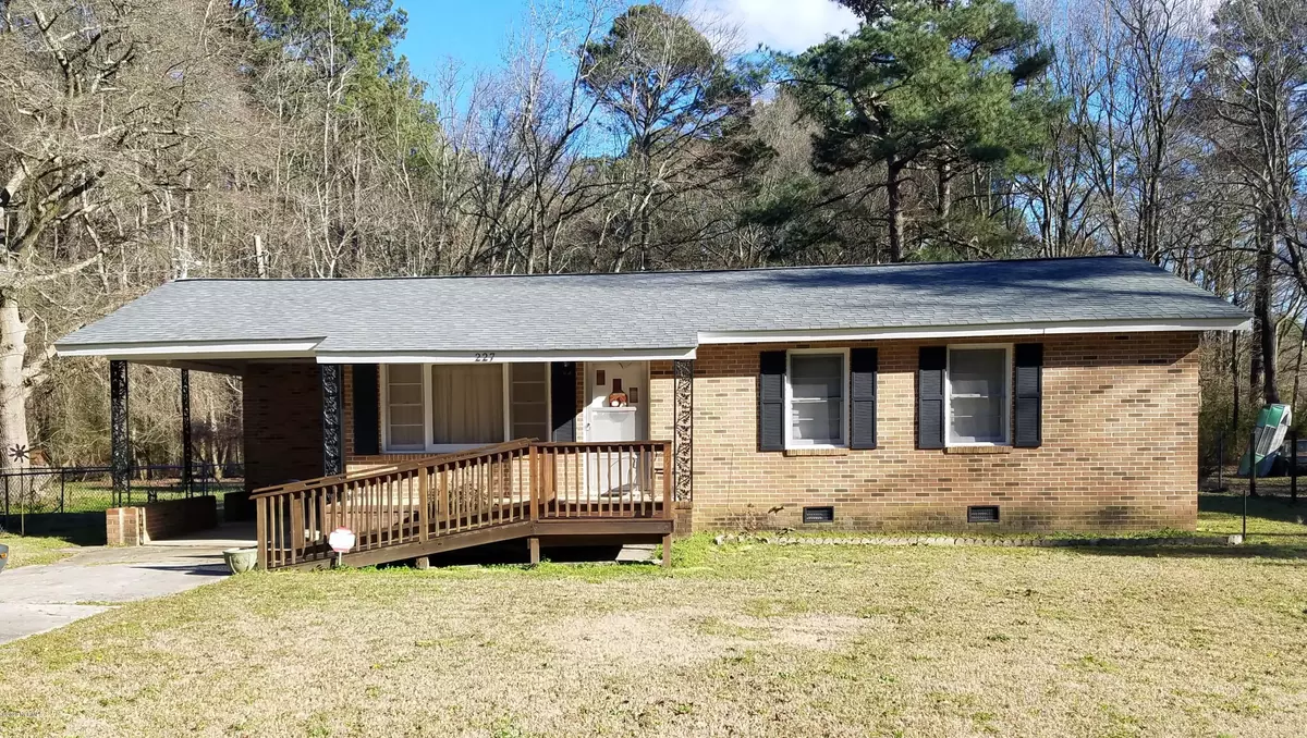 Enfield, NC 27823,227 Dead End RD