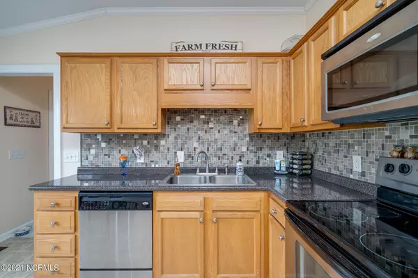 Teachey, NC 28464,156 Henry Giddeons DR