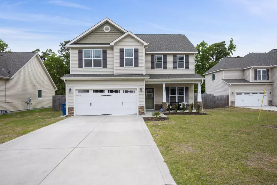 315 Landing LN, Sneads Ferry, NC 28460