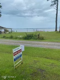 Belhaven, NC 27810,570 Pungo Shores DR