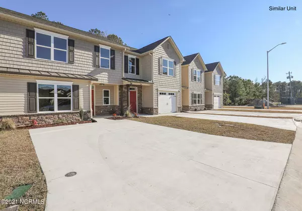 446 Sullivan Loop RD, Midway Park, NC 28544