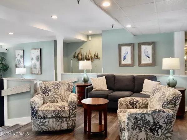 Atlantic Beach, NC 28512,602 W Fort Macon RD