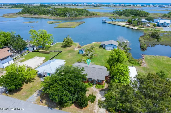 252 Atkinson Point RD, Surf City, NC 28445