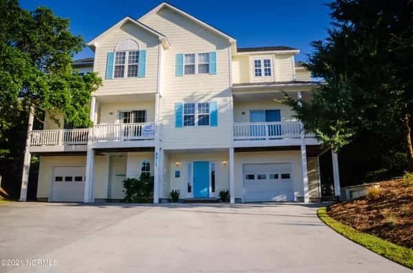 9911 Chrissie Wright CT, Emerald Isle, NC 28594