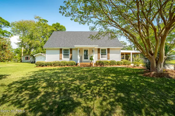 601 Robin RD, Morehead City, NC 28557