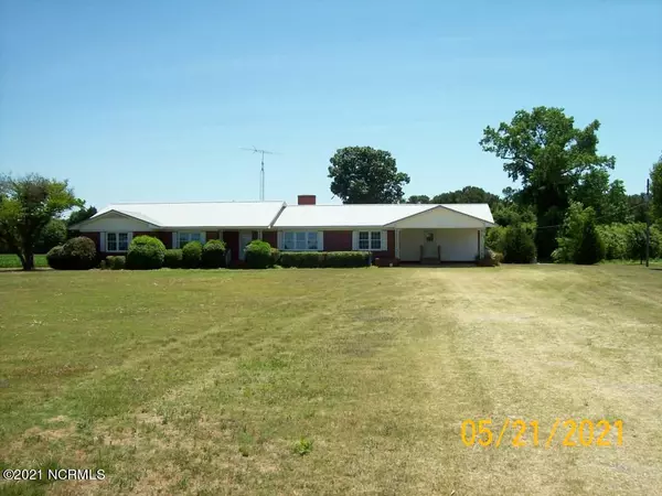 533 Wards RD, Rose Hill, NC 28458