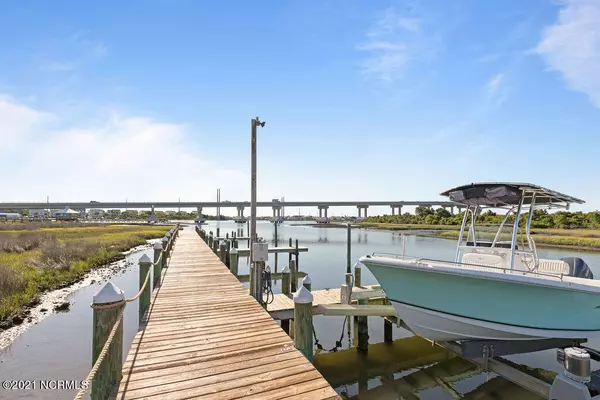 Surf City, NC 28445,2 Diamond Point CT