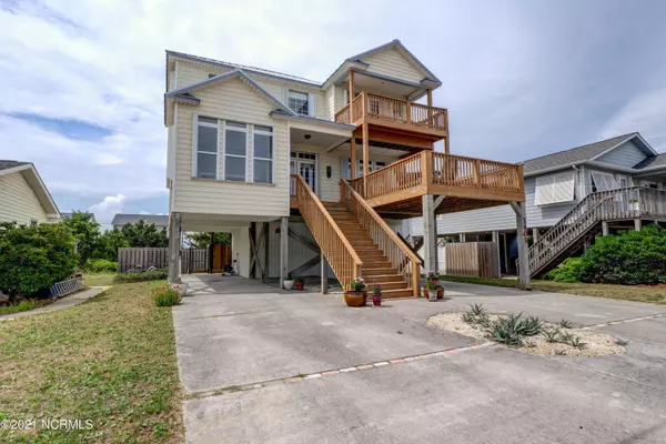 1405 N Topsail DR, Surf City, NC 28445