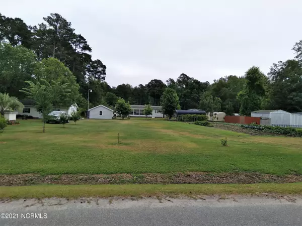 Whiteville, NC 28472,53 Hillcrest RD