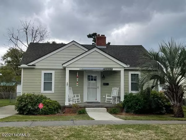 1607 Evans ST, Morehead City, NC 28557