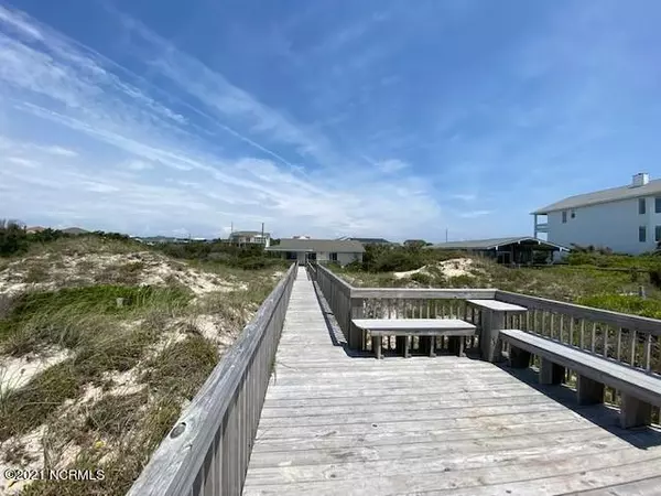 5423 Ocean Drive, Emerald Isle, NC 28594