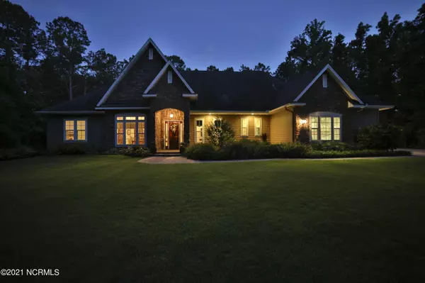 112 Otter Pond LN, Hampstead, NC 28443