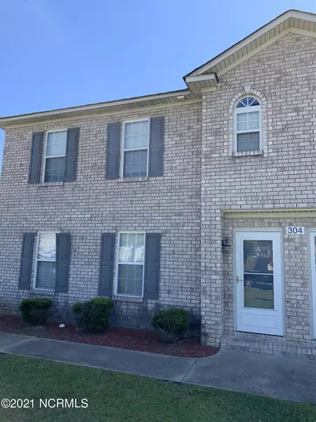 304 S Square DR #A, Winterville, NC 28590