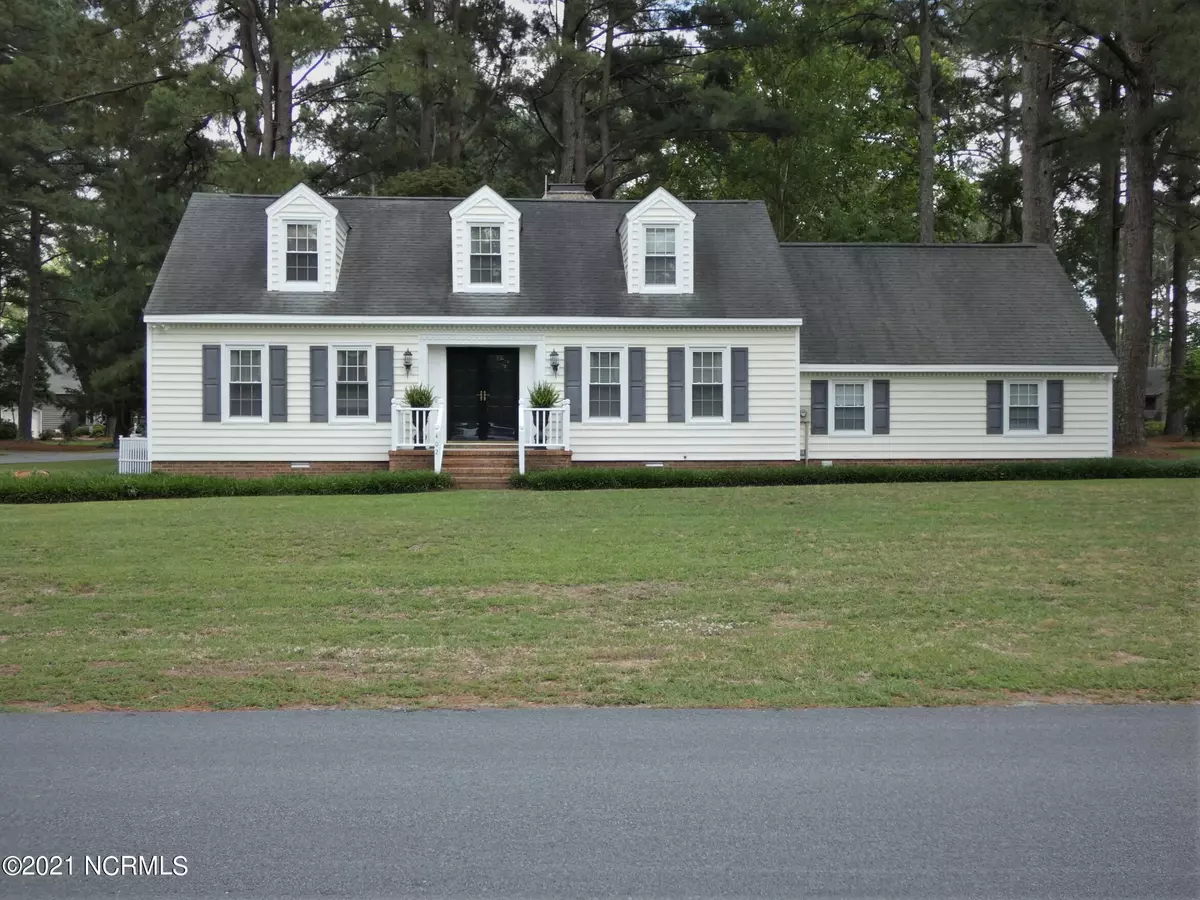 Clinton, NC 28328,402 Fox Lake Drive