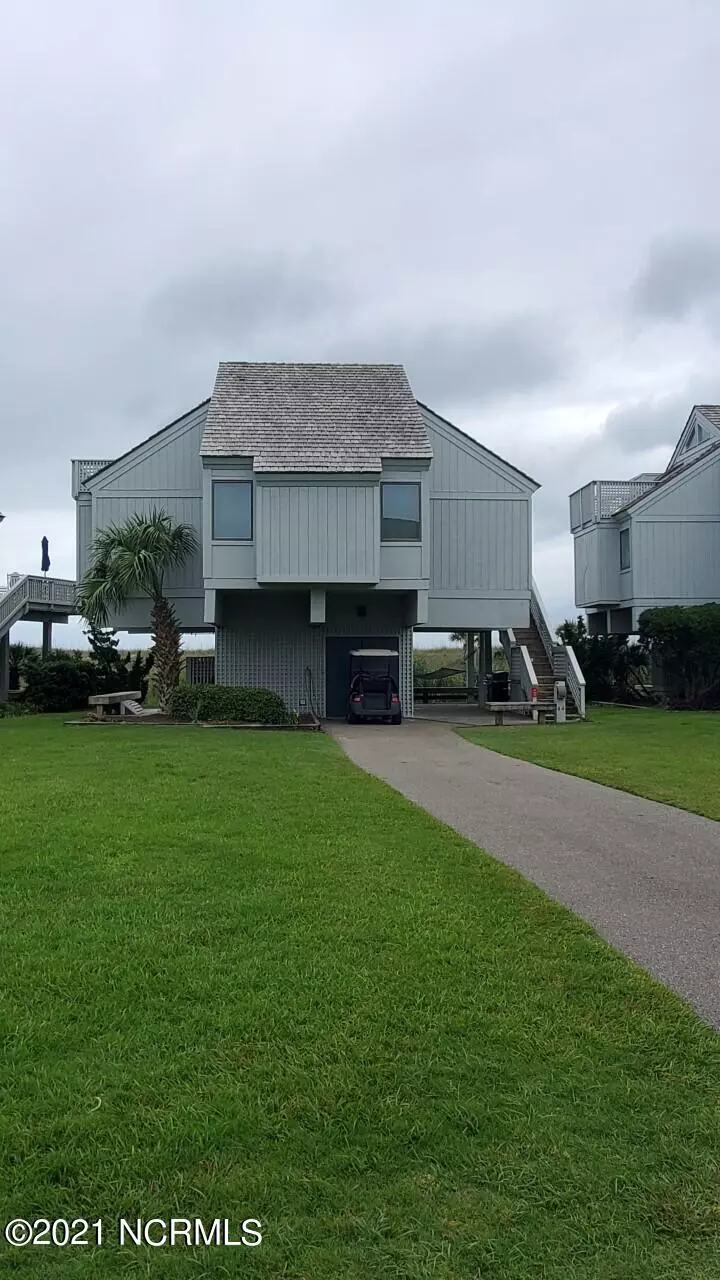 Bald Head Island, NC 28461,305 S Bald Head Wynd #Villa 44