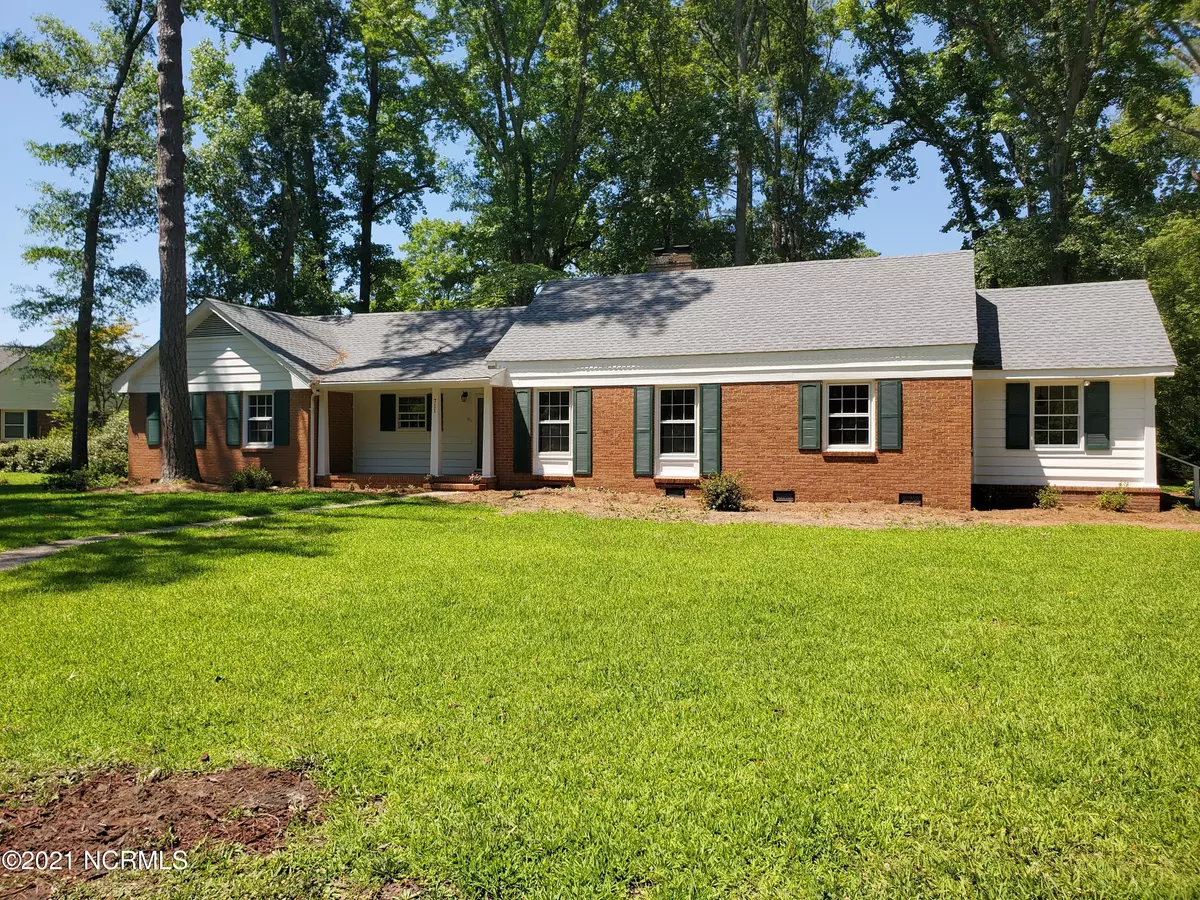 Laurinburg, NC 28352,711 Morrison LN