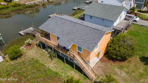 Holden Beach, NC 28462,109 Marlin Drive