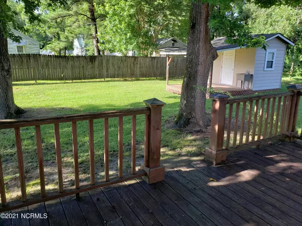 Whiteville, NC 28472,208 W Calhoun ST