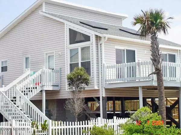 North Topsail Beach, NC 28460,2311 New River Inlet RD