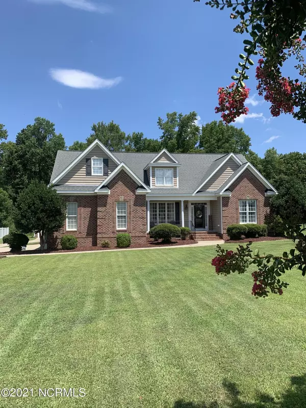 5144 Bend Of The River RD, Elm City, NC 27822