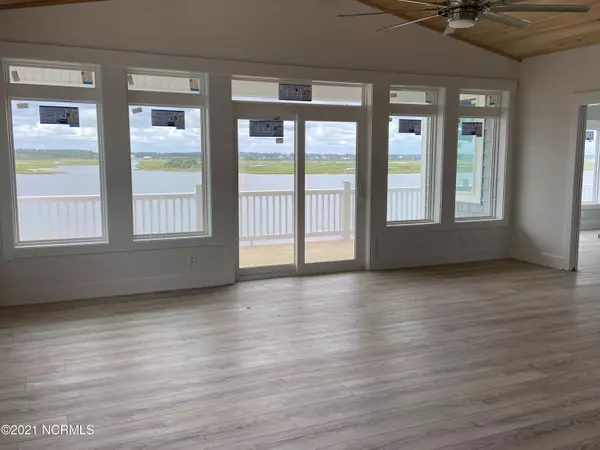 Topsail Beach, NC 28445,914 Bumble Bee Lane