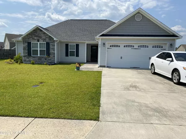 507 Louvre Lane, Jacksonville, NC 28546