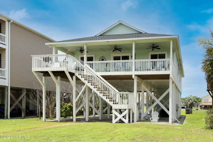 2334 W Beach DR, Oak Island, NC 28465