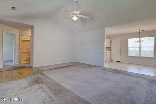 Wilmington, NC 28411,6702 Whitehorse CT