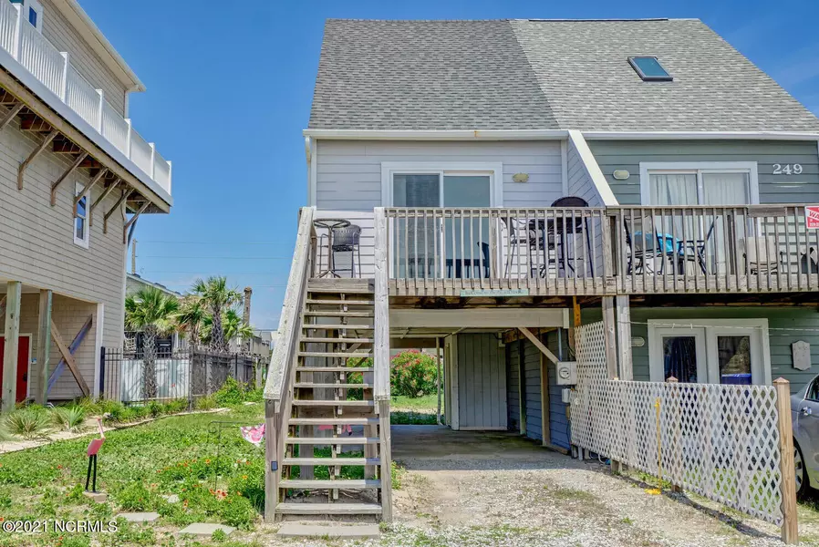 247 Topsail RD, North Topsail Beach, NC 28460