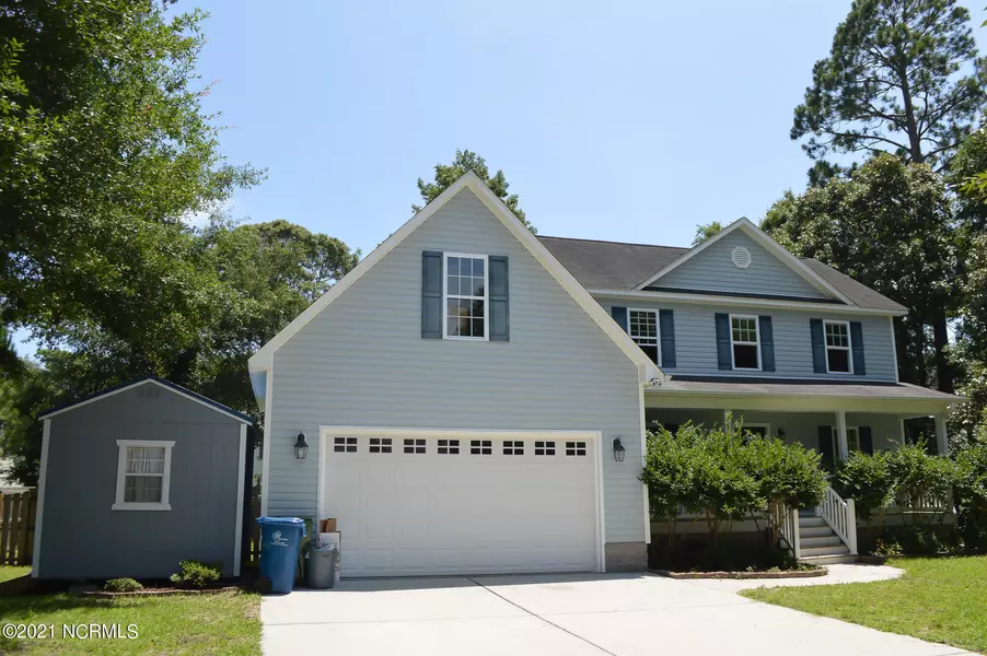 108 Bayshore DR, Sneads Ferry, NC 28460