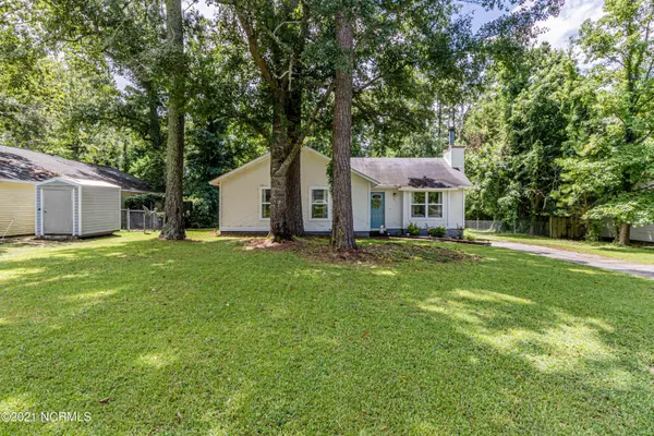 811 Mill River RD, Jacksonville, NC 28540