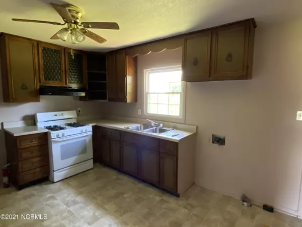 Kenansville, NC 28349,249 N Nc 11 903 HWY