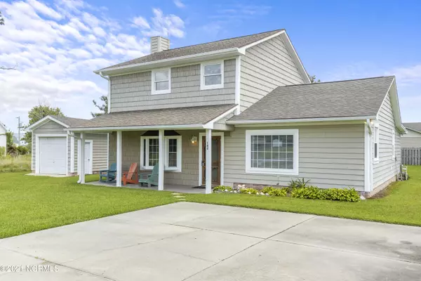 142 Canal DR, Harkers Island, NC 28531
