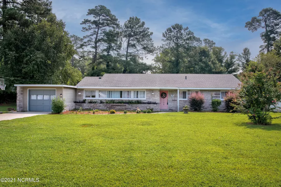 1106 Forest Drive, Whiteville, NC 28472