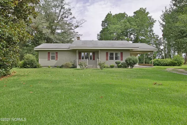 476 High School RD, Teachey, NC 28464