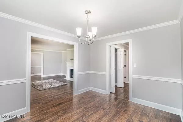 Pinetops, NC 27864,102 Longwood DR