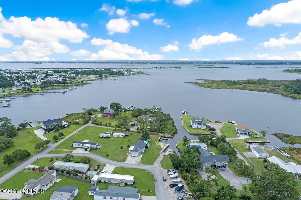 Newport, NC 28570,112 Baywater CIR