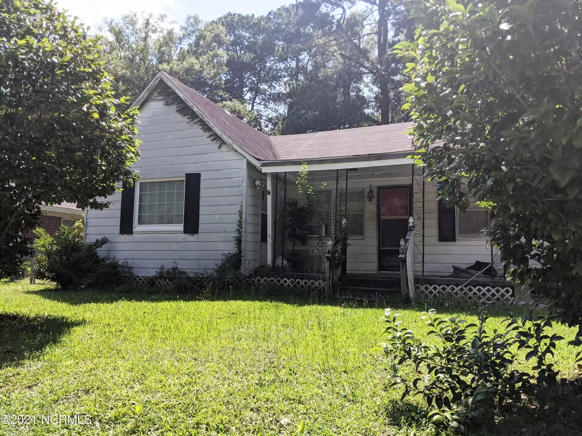 Wilson, NC 27893,108 Denby ST SW