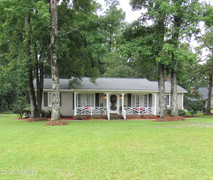 123 Hillcrest Lane, Whiteville, NC 28472