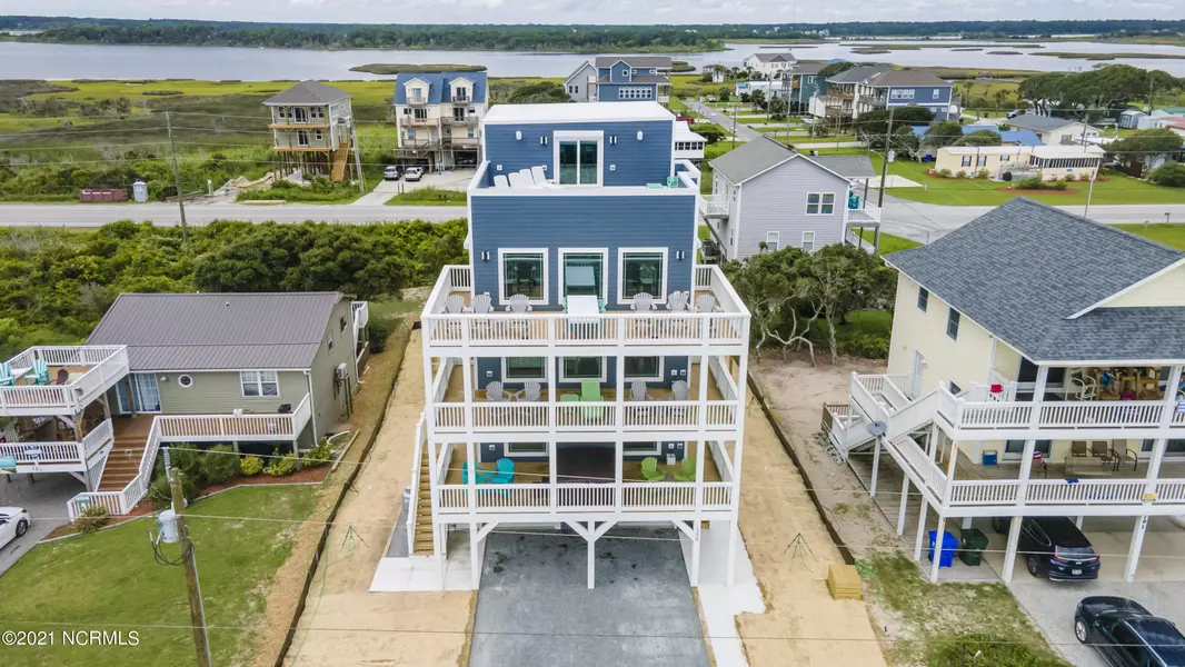 189 Topsail RD, North Topsail Beach, NC 28460