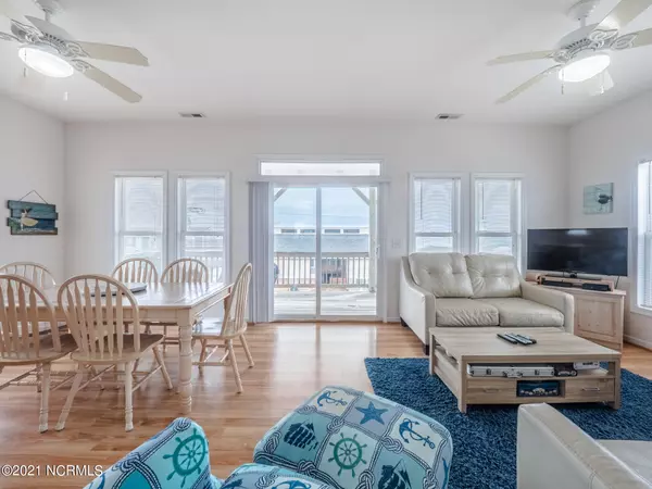 North Topsail Beach, NC 28460,311 Seashore DR