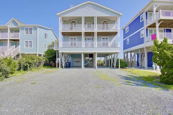 986 Ocean Boulevard W, Holden Beach, NC 28462