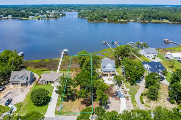 773 Chadwick Shores Drive, Sneads Ferry, NC 28460