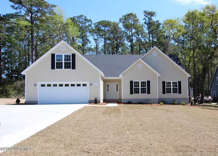 103 Bogue Landing DR, Newport, NC 28570